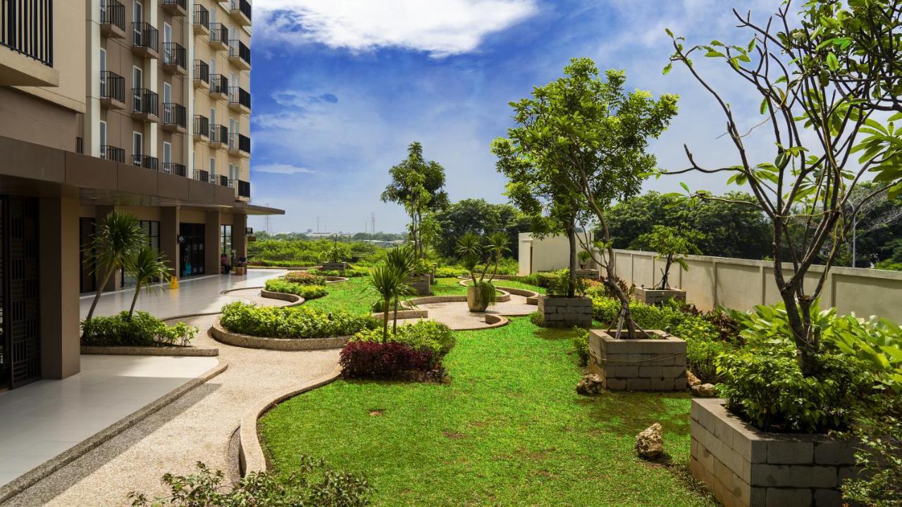 Azalea Suites Cikarang By Jayakarta Group Extérieur photo