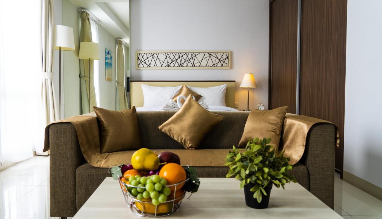 Azalea Suites Cikarang By Jayakarta Group Extérieur photo