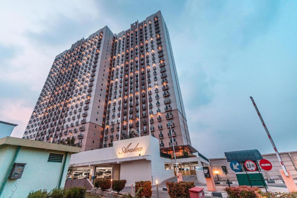 Azalea Suites Cikarang By Jayakarta Group Extérieur photo