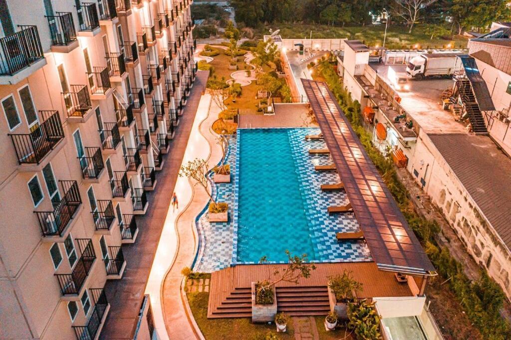 Azalea Suites Cikarang By Jayakarta Group Extérieur photo